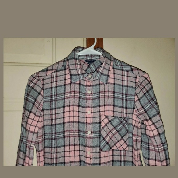 4/$25 Aeropostale Womens Plaid Flannel top XS - Picture 2 of 6